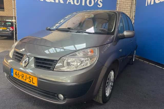 Renault Scénic (2005) thumbnail 1