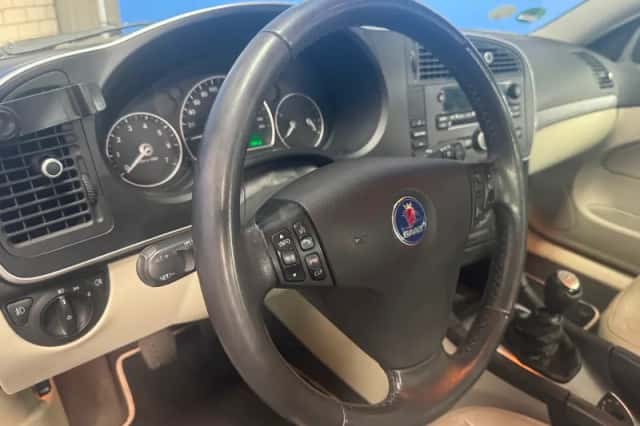 Saab 9-3 (2009) thumbnail 14