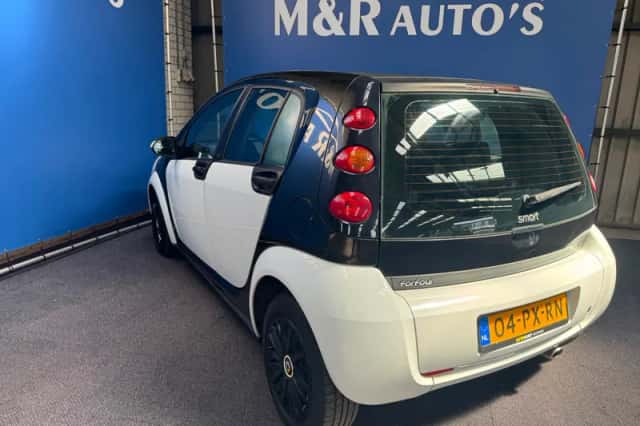 Smart Forfour (2005) thumbnail 7