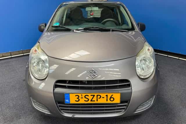 Suzuki Alto (2014) thumbnail 4