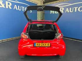 Toyota Aygo (2012) thumbnail 12