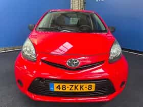 Toyota Aygo (2012) thumbnail 5