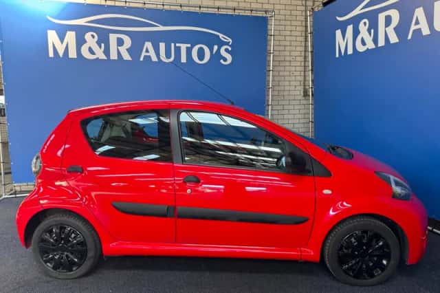 Toyota Aygo (2012) thumbnail 6