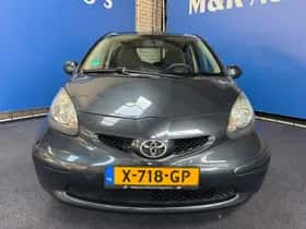 Toyota Aygo (2008) thumbnail 4