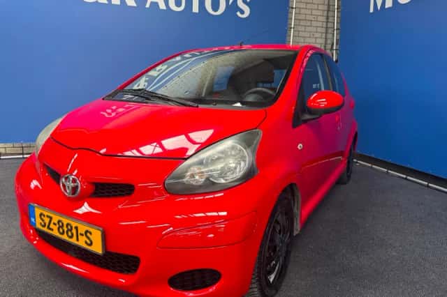 Toyota Aygo (2009) thumbnail 1