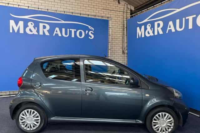 Toyota Aygo (2008) thumbnail 6