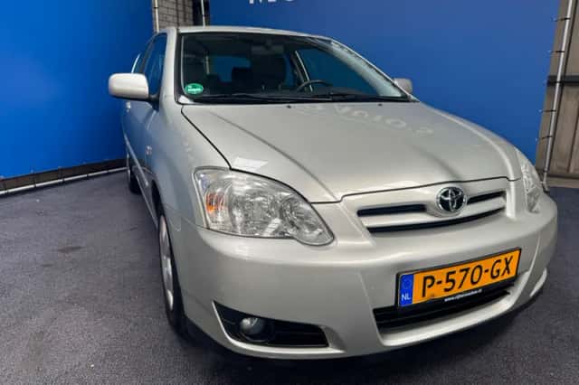Toyota Corolla (2006) thumbnail 2