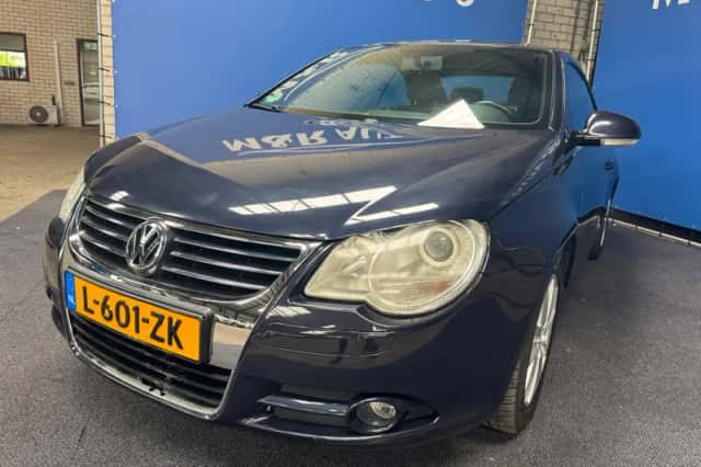 Volkswagen Eos (2008) thumbnail 1