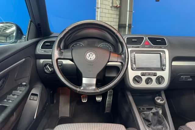 Volkswagen Eos (2008) thumbnail 22