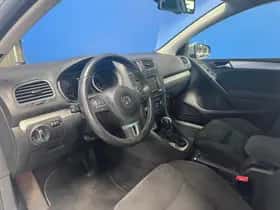 Volkswagen Golf (2011) thumbnail 12