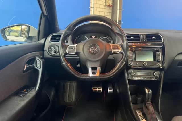 Volkswagen Polo (2013) thumbnail 18