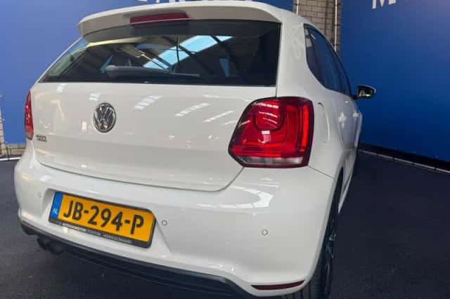 Volkswagen Polo (2013) thumbnail 8
