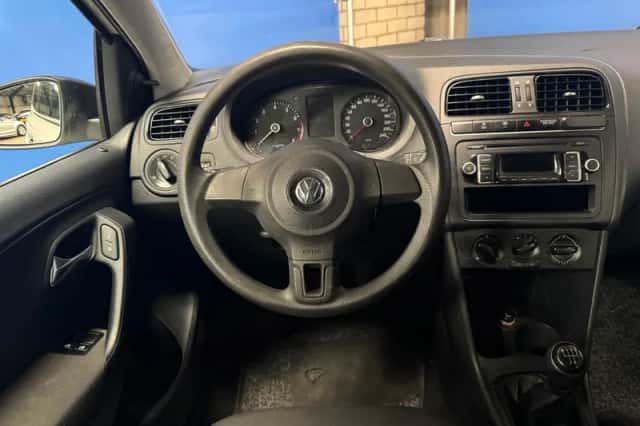 Volkswagen Polo (2012) thumbnail 13