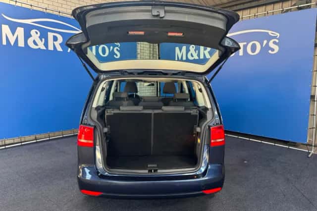 Volkswagen Touran (2011) thumbnail 11