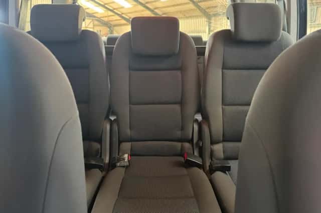 Volkswagen Touran (2011) thumbnail 15