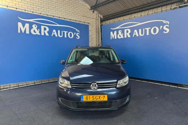 Volkswagen Touran (2011) thumbnail 3