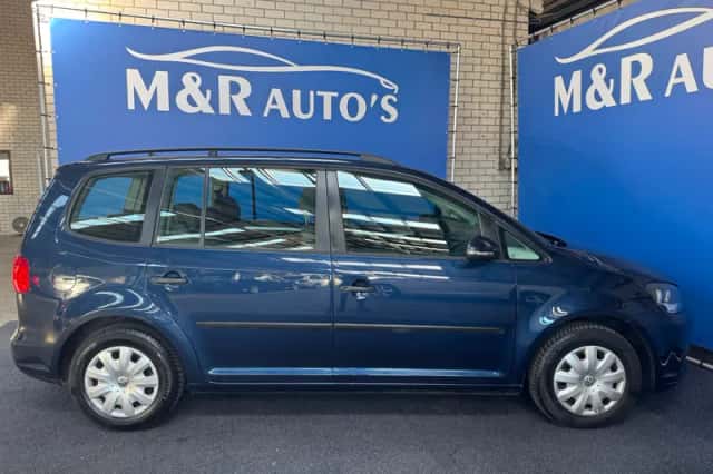 Volkswagen Touran (2011) thumbnail 6