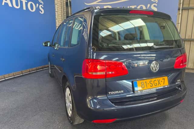 Volkswagen Touran (2011) thumbnail 7