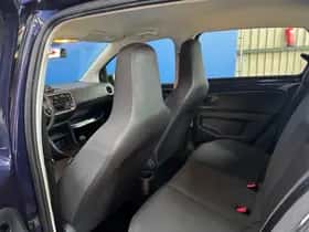 Volkswagen Up! (2015) thumbnail 14