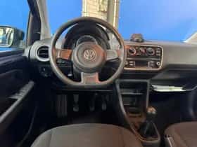 Volkswagen Up! (2015) thumbnail 16