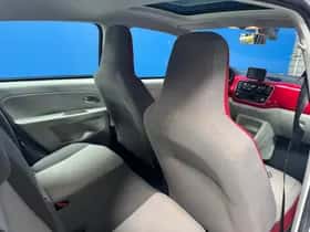 Volkswagen Up! (2012) thumbnail 17