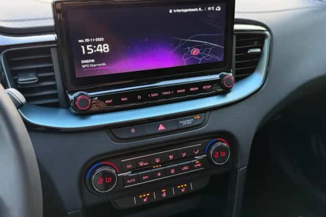 Kia Ceed (2024) thumbnail 6