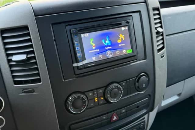 Volkswagen Crafter (2006) thumbnail 4