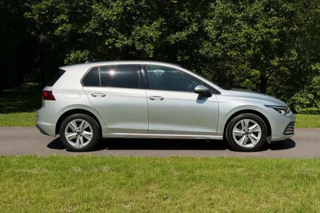 Volkswagen Golf (2020) thumbnail 4