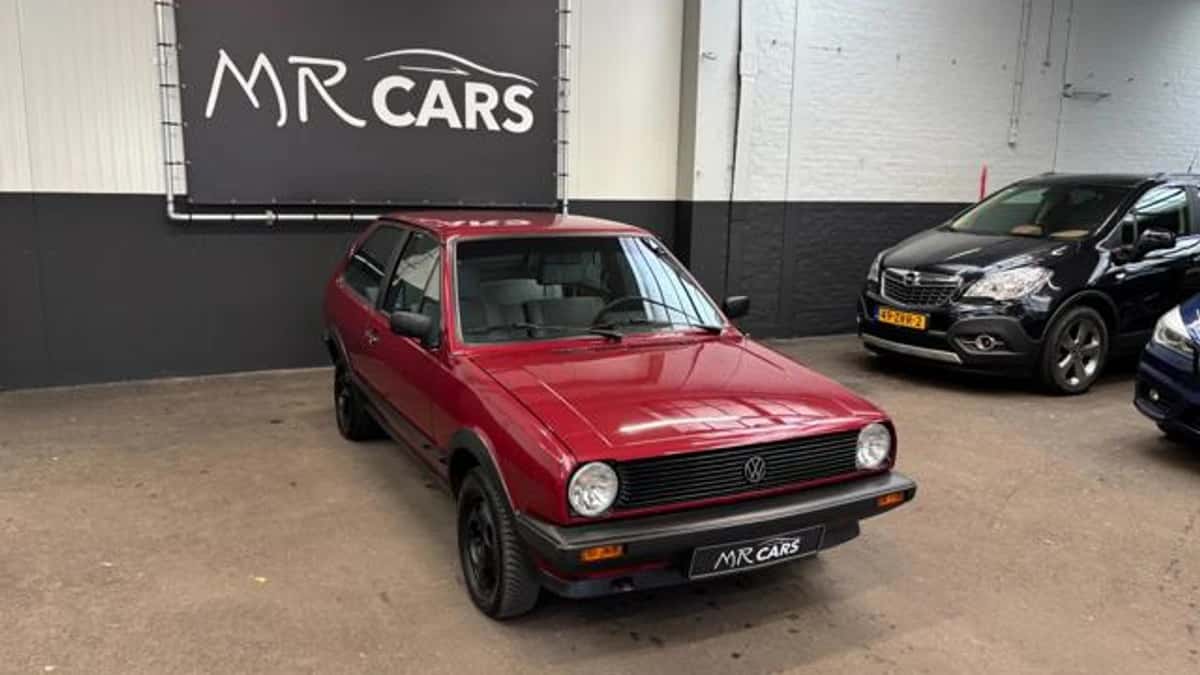 Volkswagen Polo (1989) — foto 1