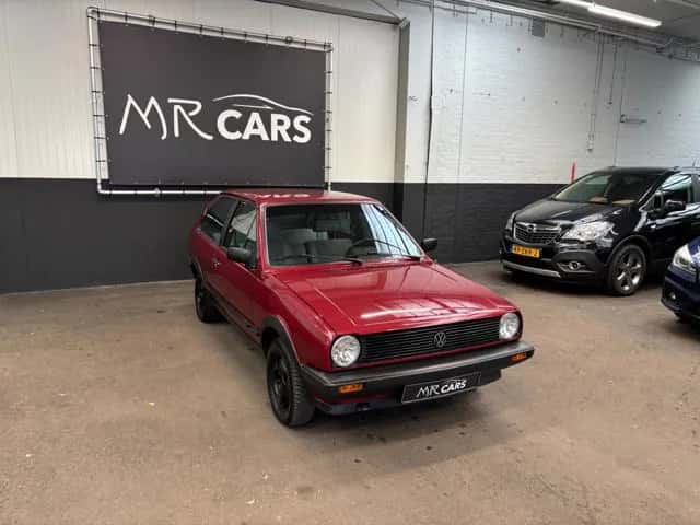 Volkswagen Polo (1989) — foto 1