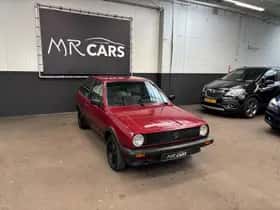 Volkswagen Polo (1989) thumbnail 2