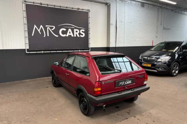Volkswagen Polo (1989) thumbnail 9