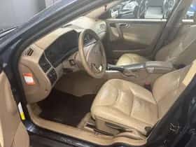 Volvo V70 (2006) thumbnail 12