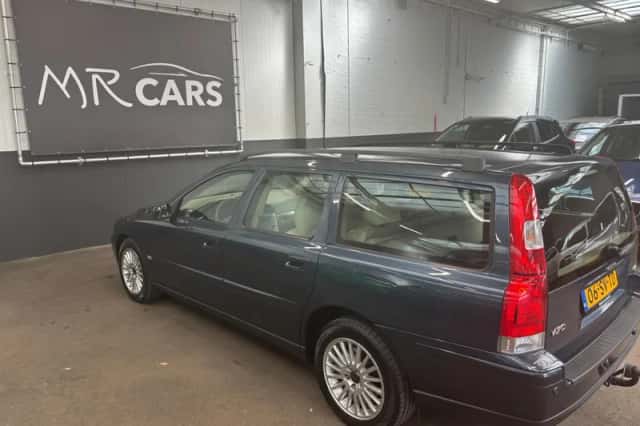Volvo V70 (2006) thumbnail 9