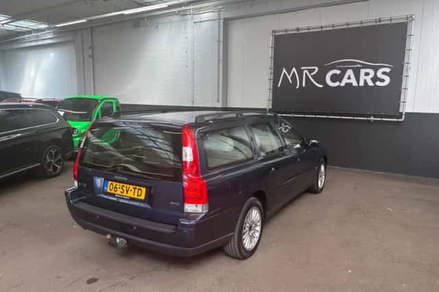 Volvo V70 (2006) thumbnail 10