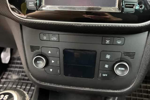 Fiat Punto (2018) thumbnail 15