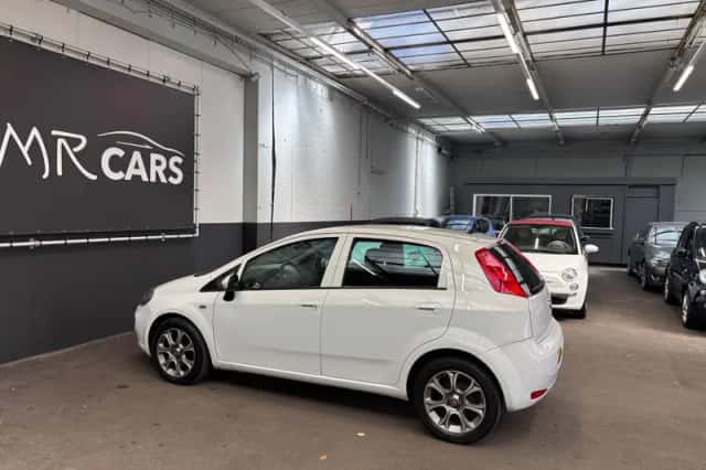 Fiat Punto (2018) thumbnail 6