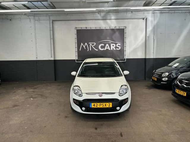 Fiat Punto (2011) — foto 1