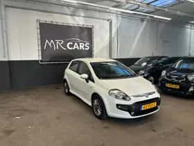 Fiat Punto (2011) thumbnail 3