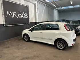 Fiat Punto (2011) thumbnail 9