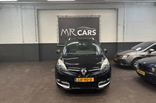Renault Mégane Scénic (2014) thumbnail 1