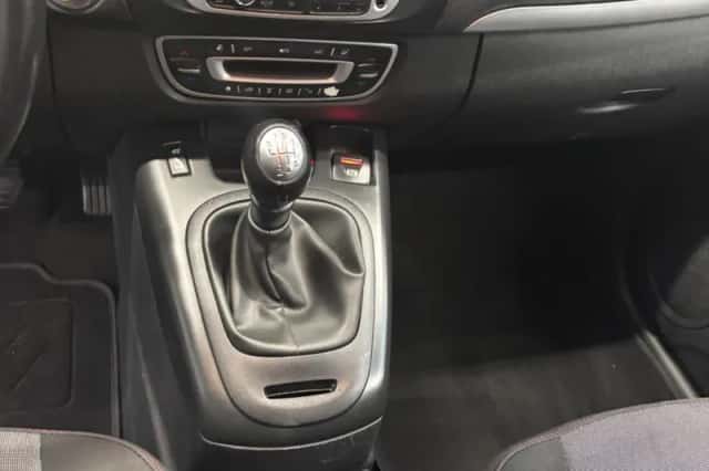 Renault Mégane Scénic (2014) thumbnail 14