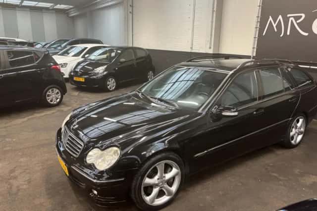 Mercedes-Benz C-Klasse (2005) thumbnail 5