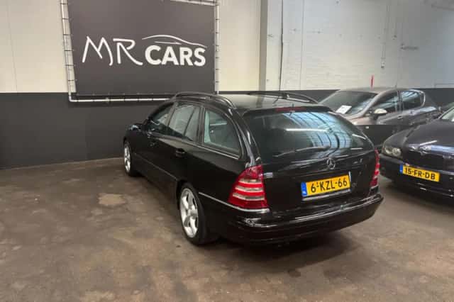 Mercedes-Benz C-Klasse (2005) thumbnail 9