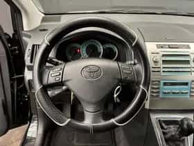 Toyota Verso (2009) thumbnail 14