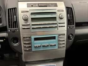 Toyota Verso (2009) thumbnail 15