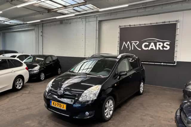 Toyota Verso (2009) thumbnail 3