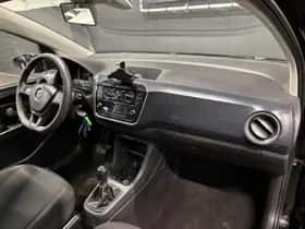 Volkswagen Up! (2019) thumbnail 12