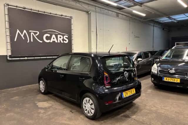 Volkswagen Up! (2019) thumbnail 7