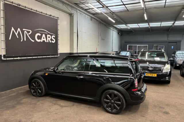 MINI Clubman (2012) thumbnail 11